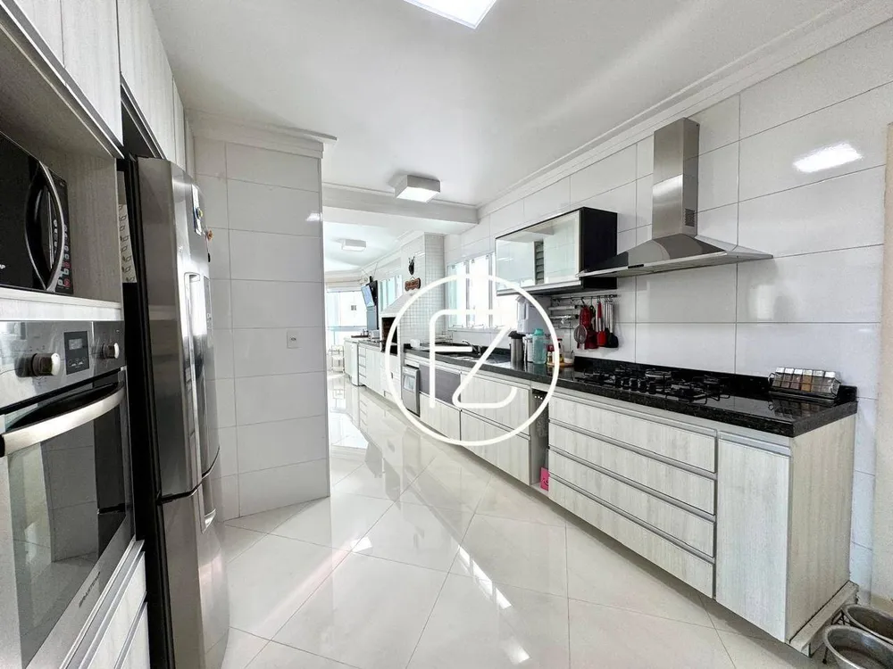 Apartamento, 3 quartos, 150 m² - Foto 1