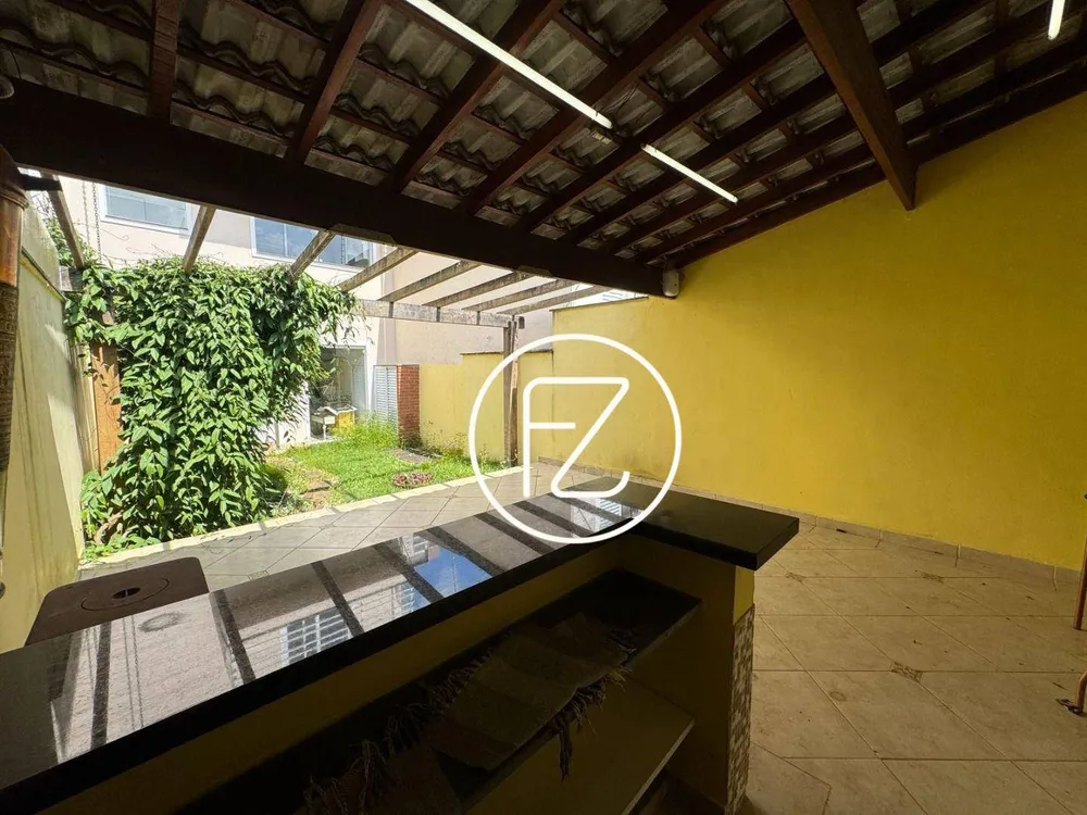 Sobrado, 3 quartos, 226 m² - Foto 1
