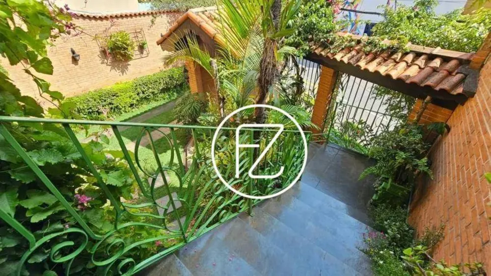 Sobrado, 3 quartos, 761 m² - Foto 1