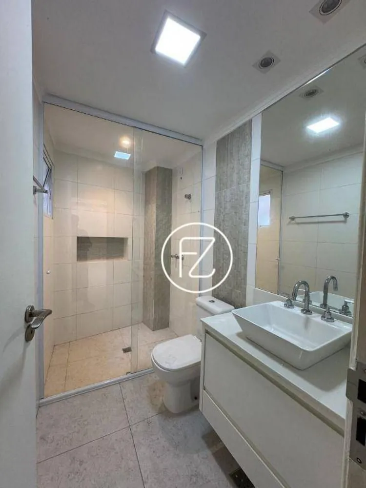 Cobertura, 3 quartos, 231 m² - Foto 2