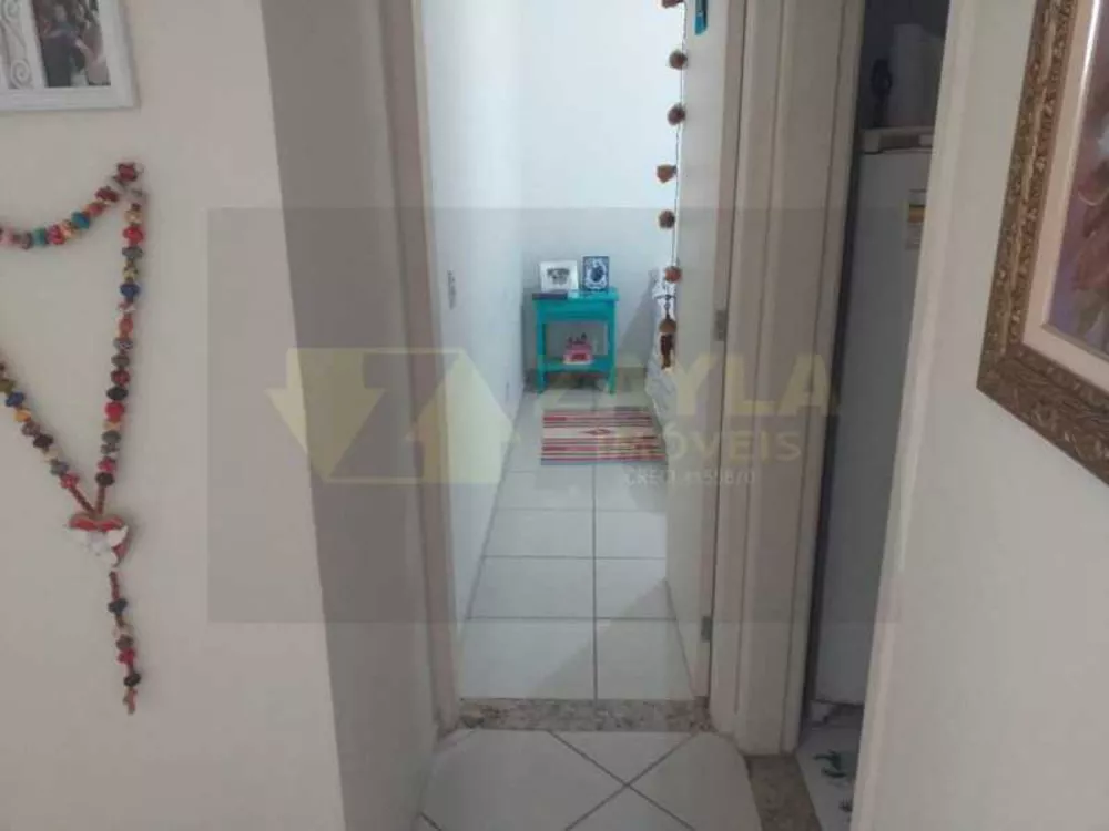 Apartamento à venda com 2 quartos, 65m² - Foto 4