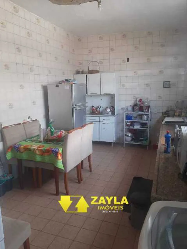 Casa, 7 quartos, 240 m² - Foto 17