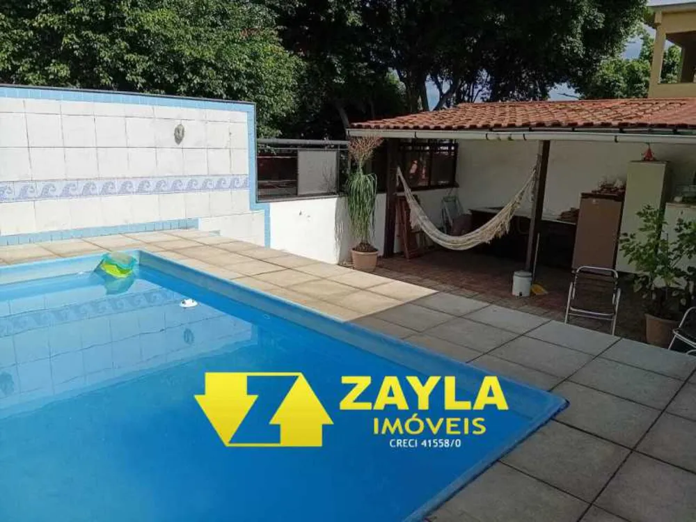 Casa, 4 quartos, 269 m² - Foto 2