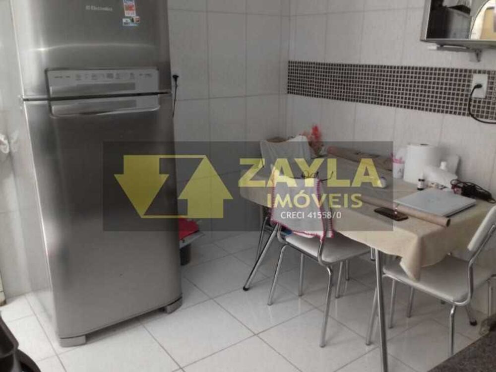 Casa à venda com 5 quartos, 300m² - Foto 3