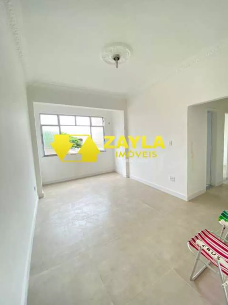 Apartamento à venda com 2 quartos, 85m² - Foto 2