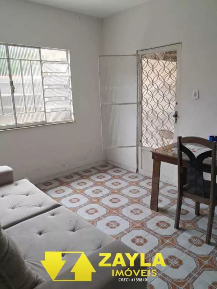 Casa, 2 quartos, 210 m² - Foto 1