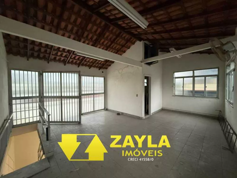 Casa, 6 quartos, 225 m² - Foto 5