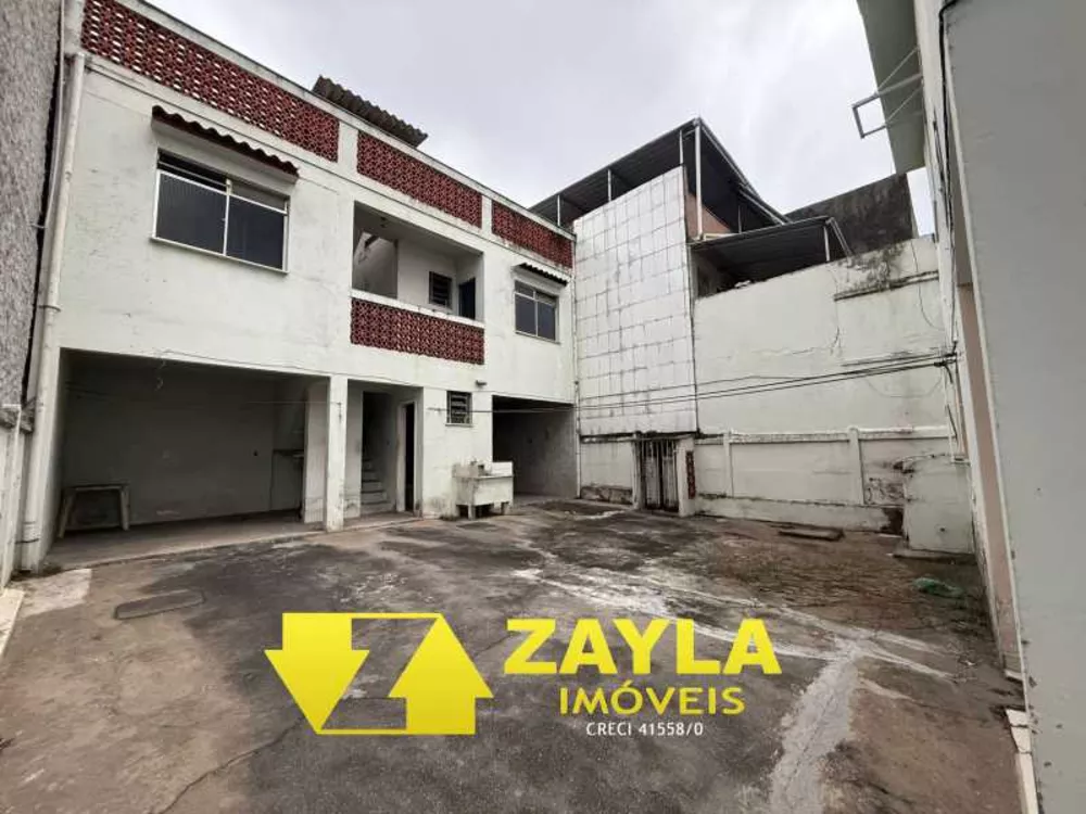 Casa, 6 quartos, 225 m² - Foto 11