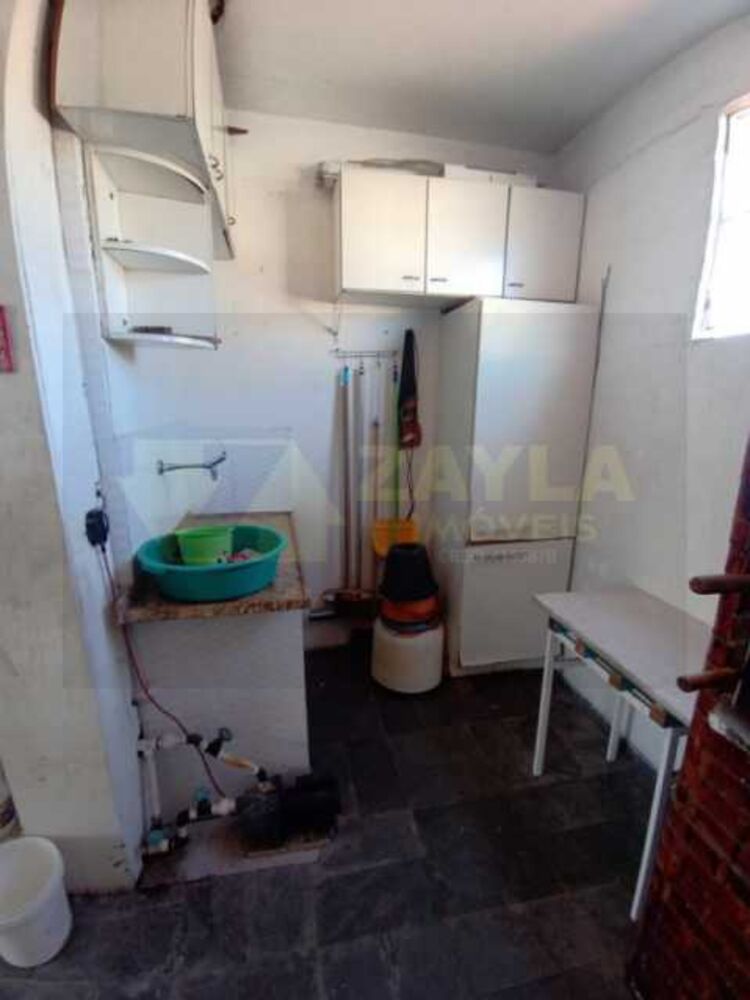 Casa de Vila à venda com 2 quartos, 147m² - Foto 4