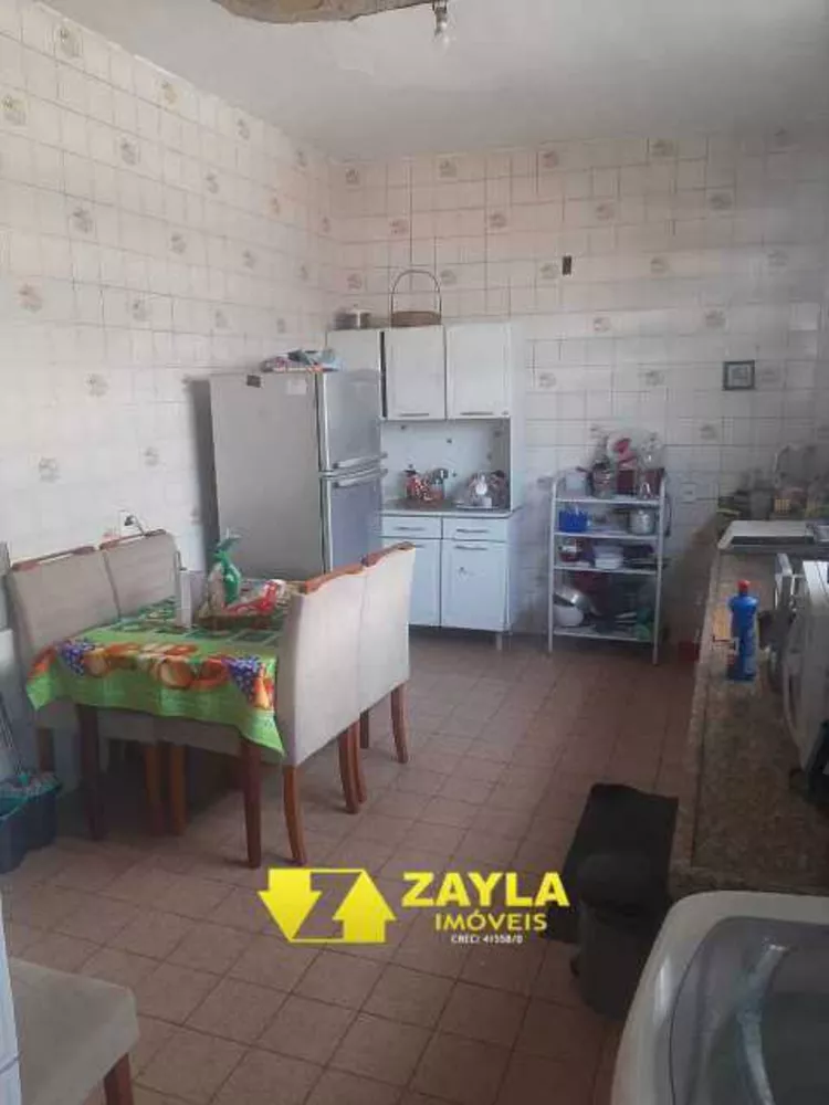 Casa, 7 quartos, 240 m² - Foto 17