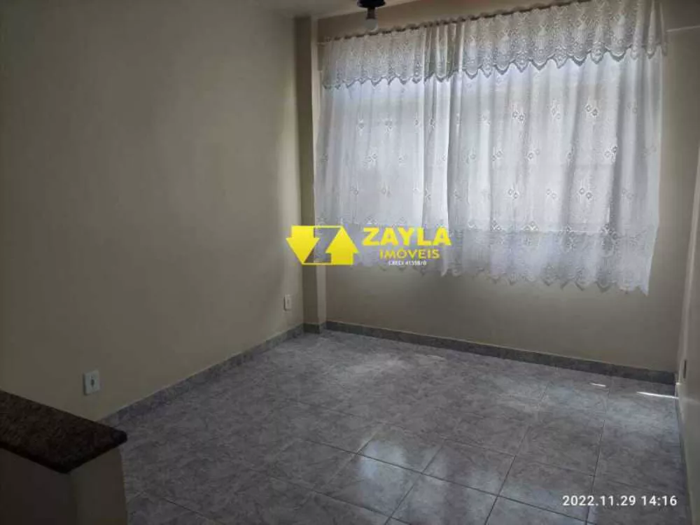 Apartamento à venda com 2 quartos, 70m² - Foto 11