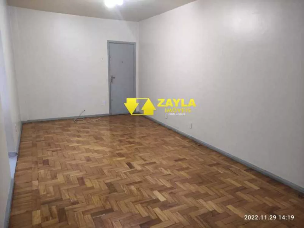 Apartamento à venda com 2 quartos, 70m² - Foto 1