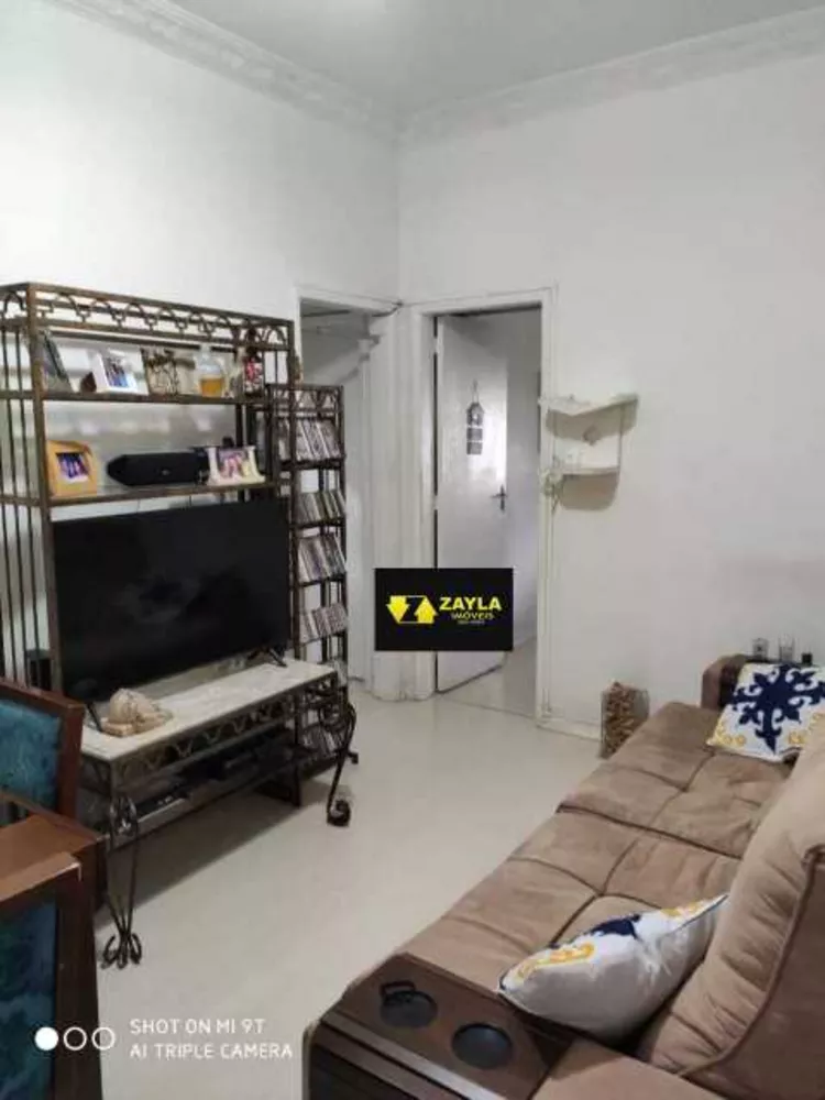 Apartamento à venda com 2 quartos, 65m² - Foto 2