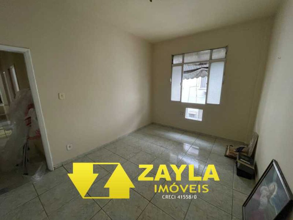 Apartamento à venda com 3 quartos, 76m² - Foto 2