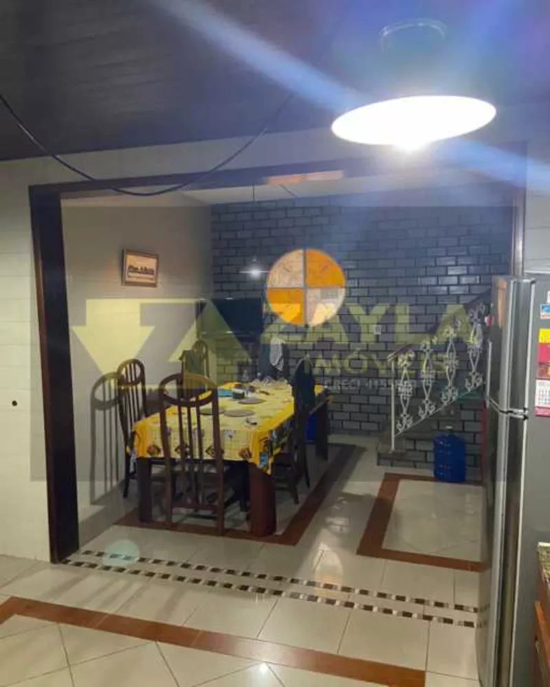 Casa, 3 quartos, 384 m² - Foto 1