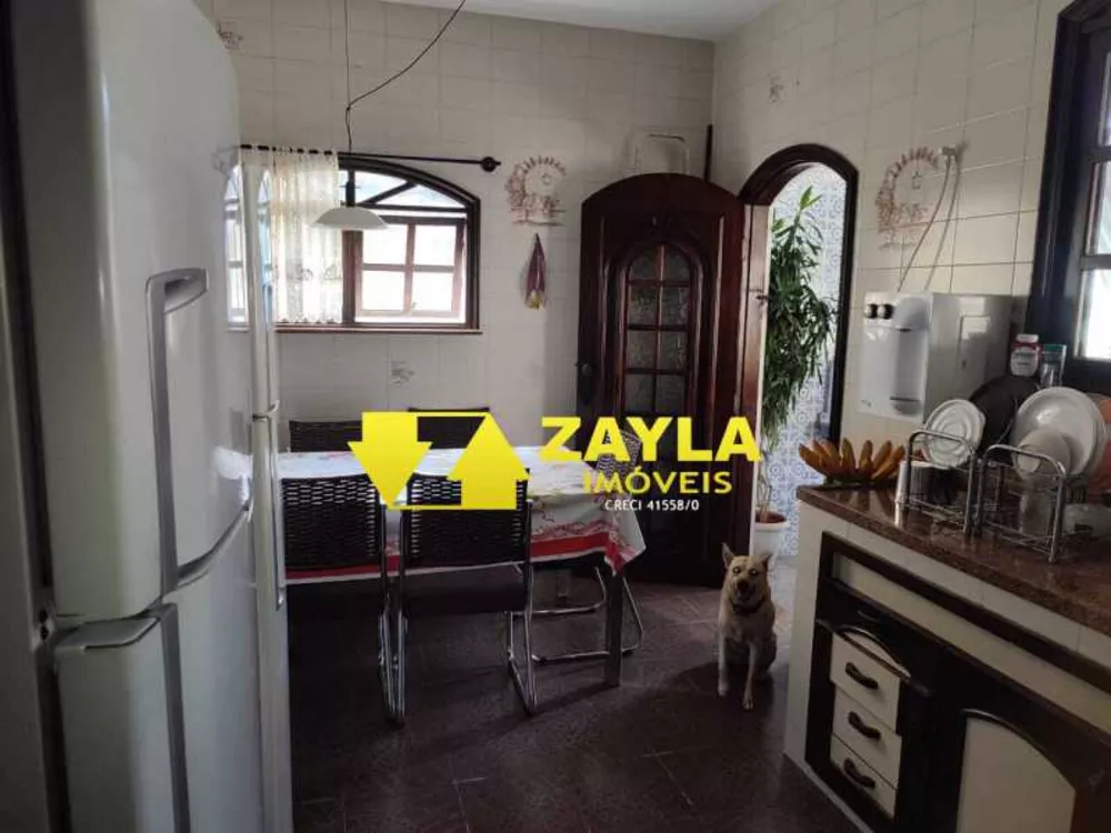 Casa, 4 quartos, 259 m² - Foto 13