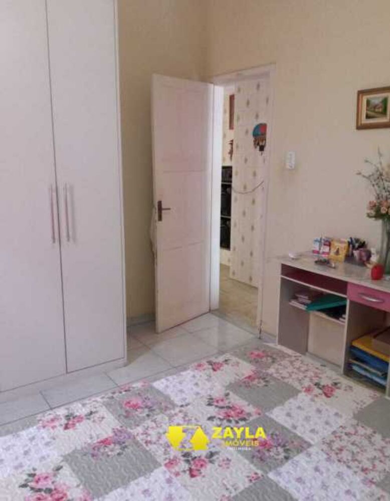Casa à venda com 3 quartos, 105m² - Foto 4