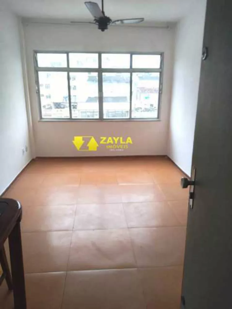 Apartamento à venda com 2 quartos, 64m² - Foto 2