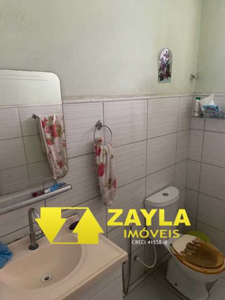 Apartamento à venda com 3 quartos, 75m² - Foto 2