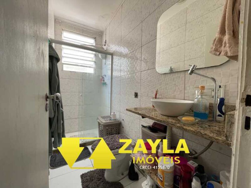 Apartamento à venda com 2 quartos, 42m² - Foto 2