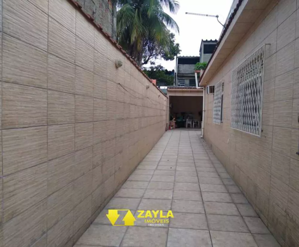 Casa, 3 quartos, 131 m² - Foto 2