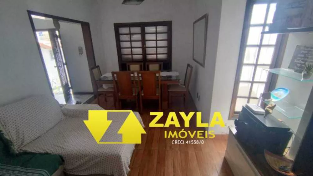 Casa, 4 quartos, 207 m² - Foto 2