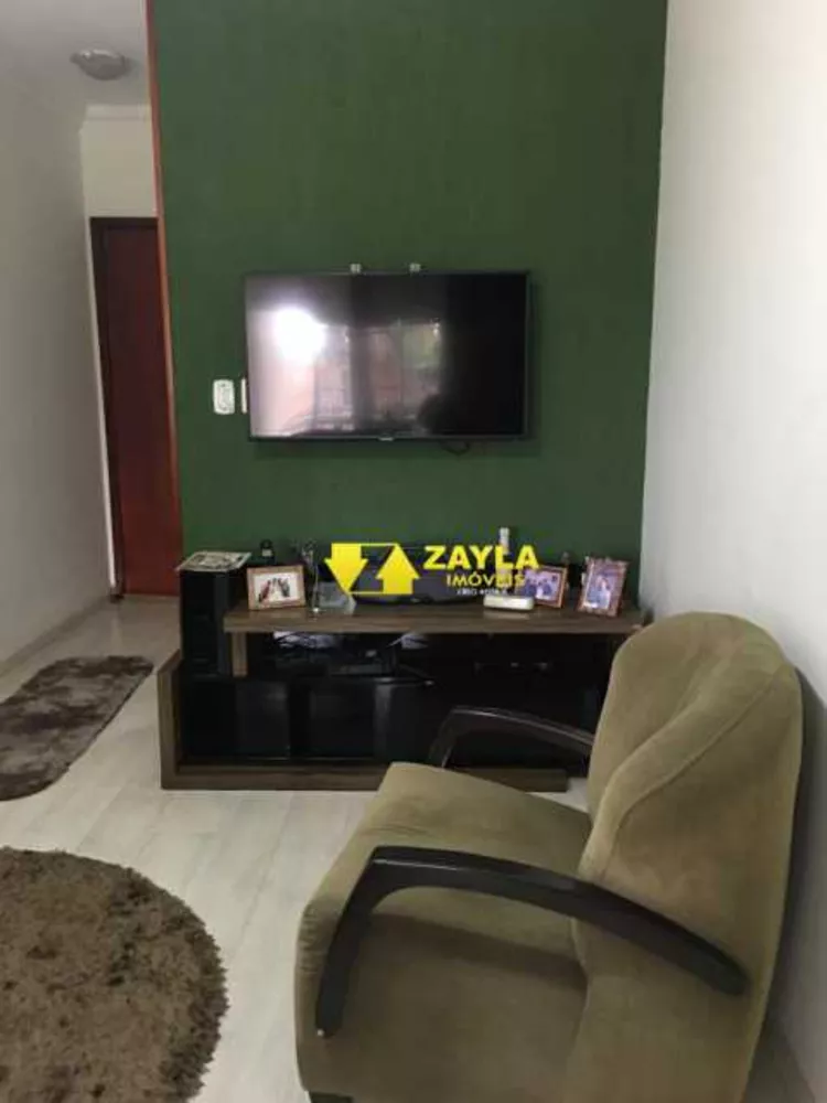 Apartamento à venda com 2 quartos, 70m² - Foto 3