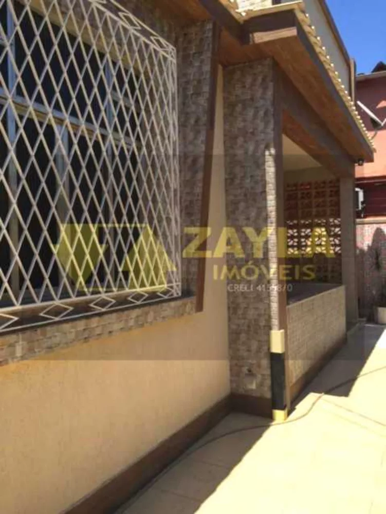 Casa, 4 quartos, 147 m² - Foto 1