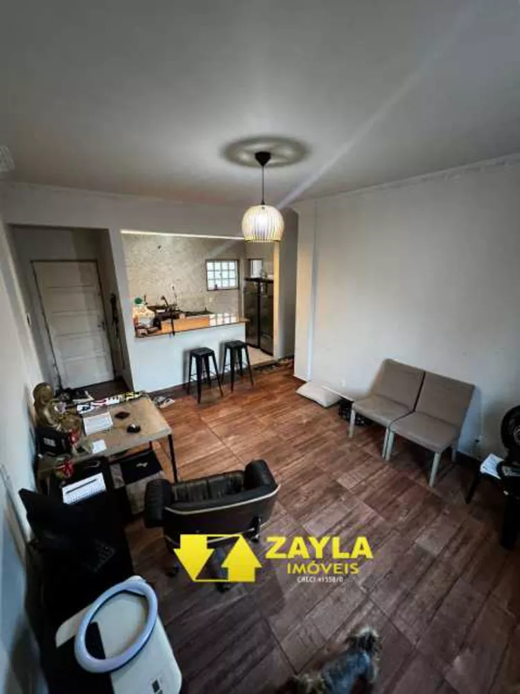 Apartamento à venda com 2 quartos, 70m² - Foto 3