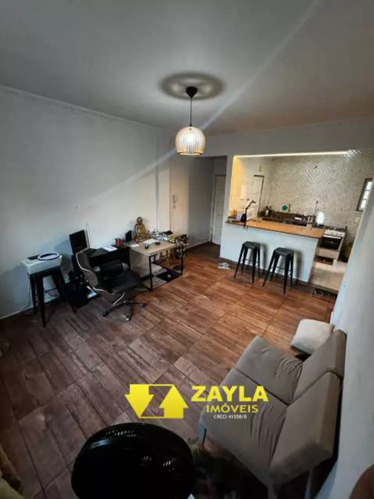 Apartamento à venda com 2 quartos, 70m² - Foto 2