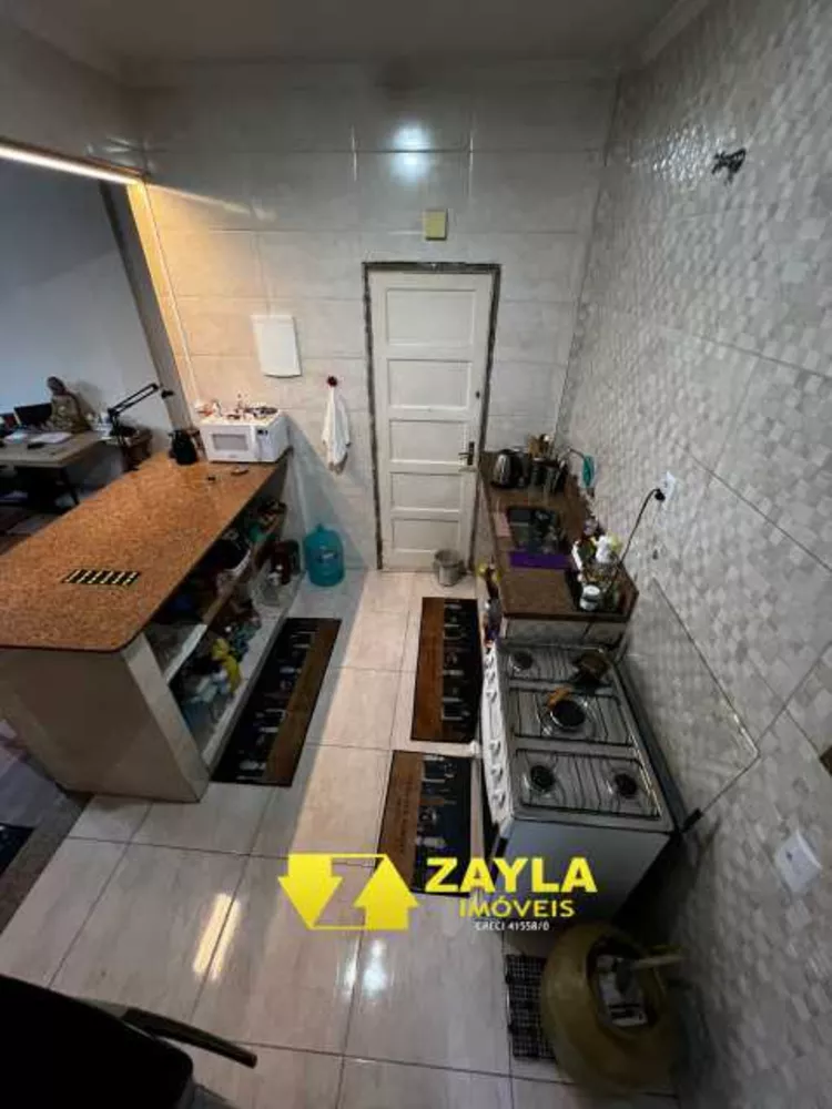 Apartamento à venda com 2 quartos, 70m² - Foto 4