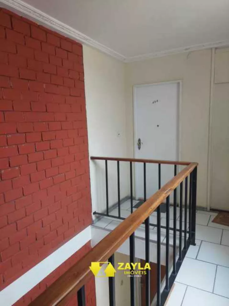 Apartamento à venda com 2 quartos, 42m² - Foto 4