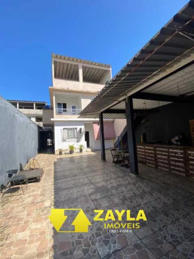 Casa, 4 quartos, 220 m² - Foto 1