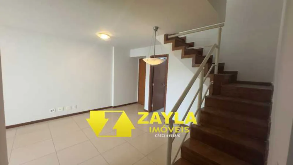 Cobertura, 3 quartos, 208 m² - Foto 2