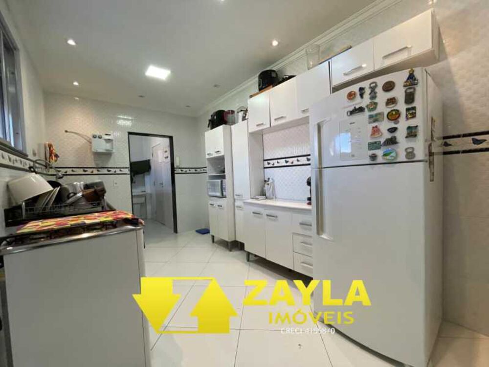 Apartamento à venda com 2 quartos, 72m² - Foto 3