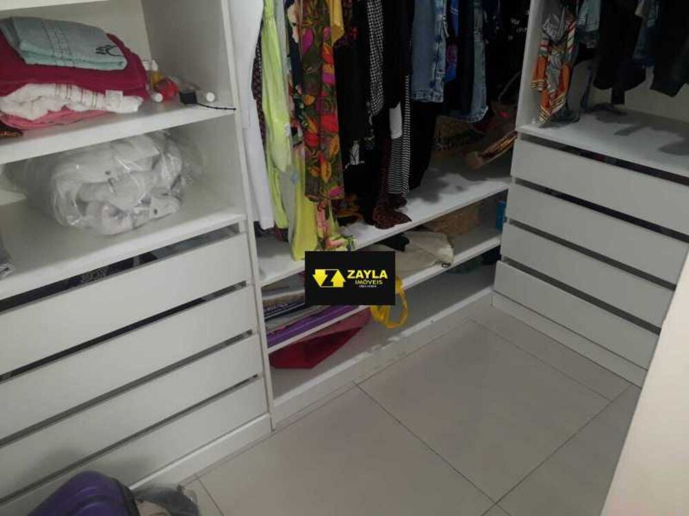 Casa, 4 quartos, 240 m² - Foto 13