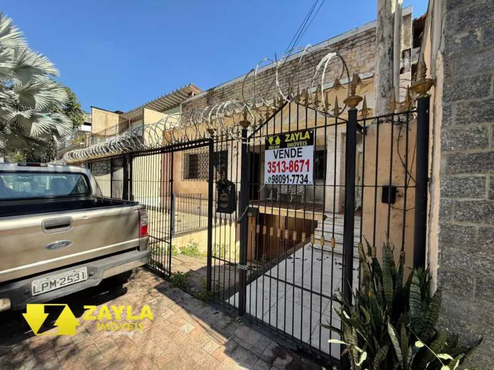 Casa, 3 quartos, 240 m² - Foto 1