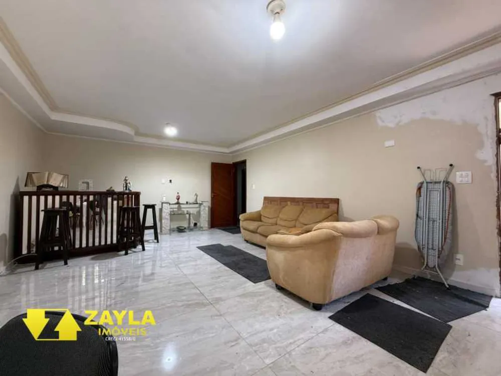 Casa, 3 quartos, 240 m² - Foto 3