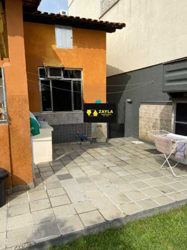 Casa à venda com 2 quartos, 86m² - Foto 2