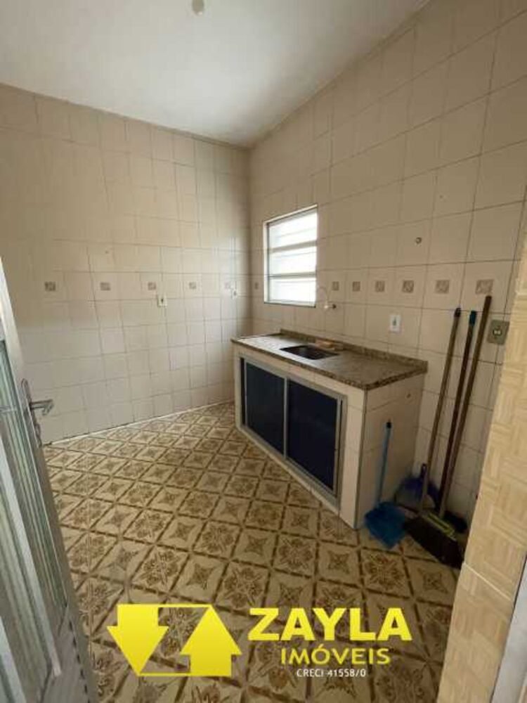 Casa para alugar com 2 quartos, 84m² - Foto 11