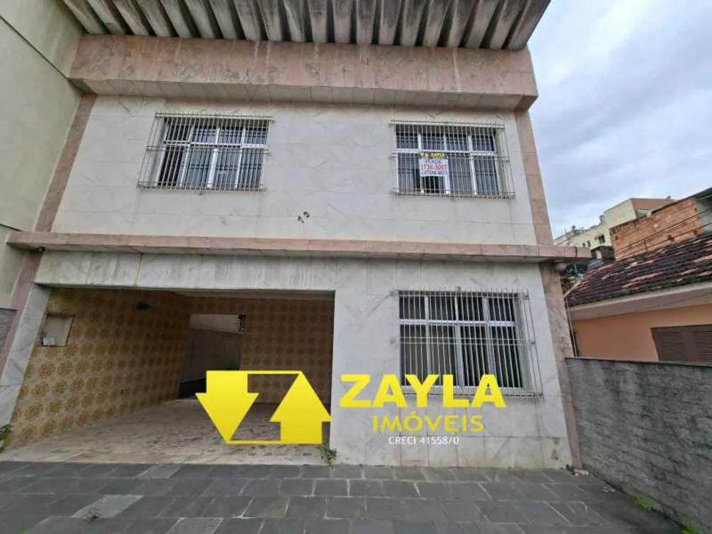 Casa, 4 quartos, 198 m² - Foto 1