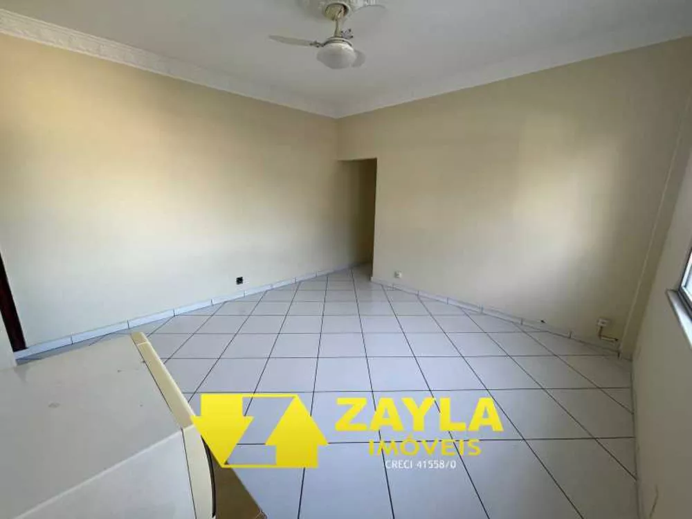 Apartamento à venda com 3 quartos, 76m² - Foto 4