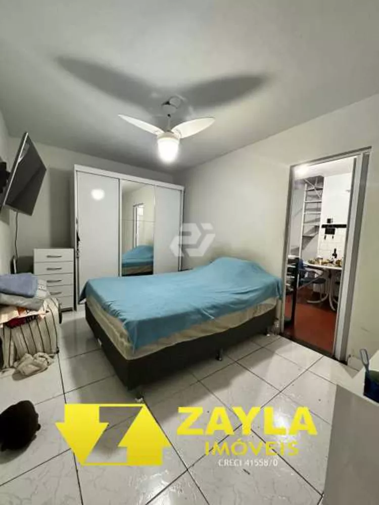 Casa, 6 quartos, 240 m² - Foto 1