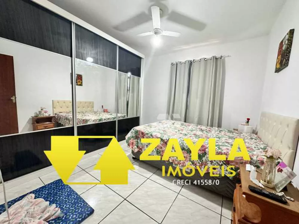 Casa, 6 quartos, 240 m² - Foto 9