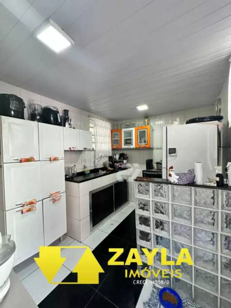 Casa, 6 quartos, 240 m² - Foto 8