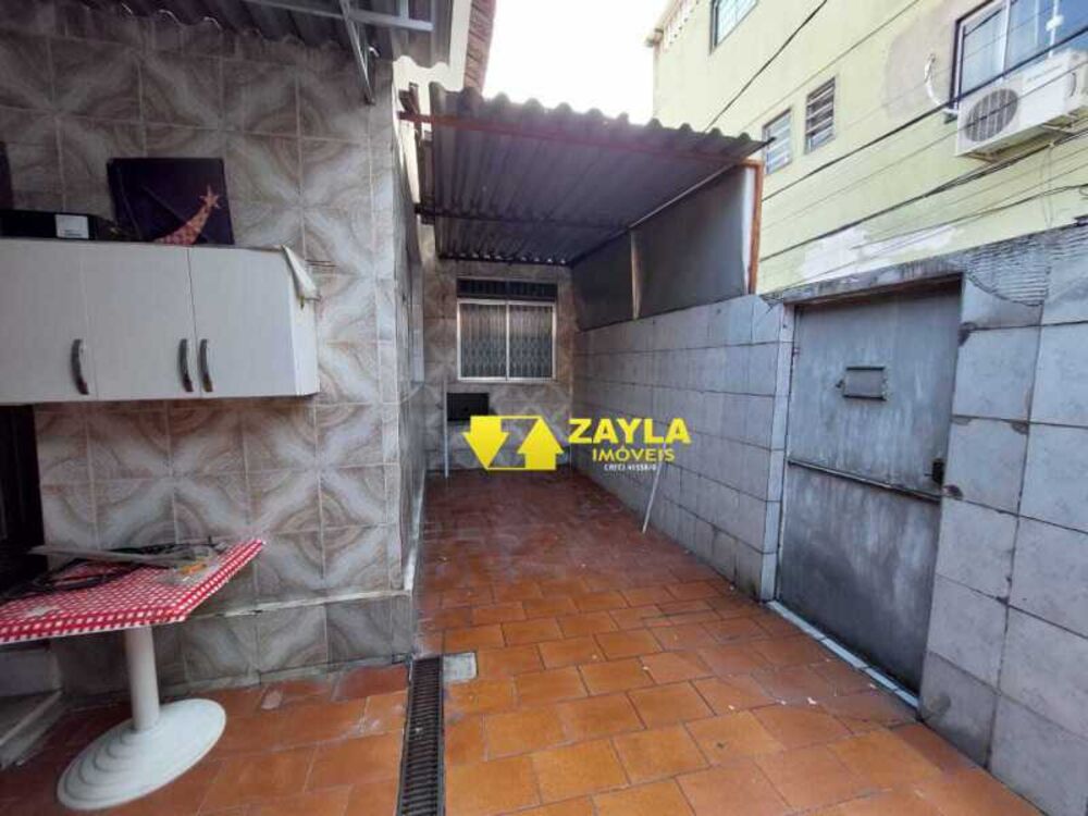 Casa à venda com 2 quartos, 100m² - Foto 17