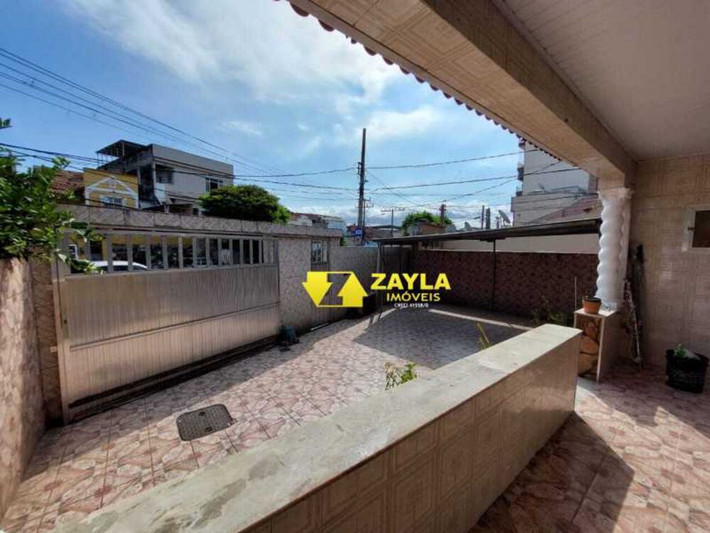 Casa à venda com 2 quartos, 100m² - Foto 3