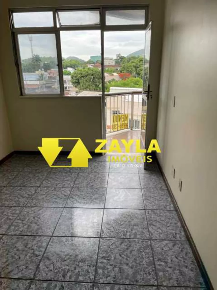 Apartamento à venda com 3 quartos, 127m² - Foto 2