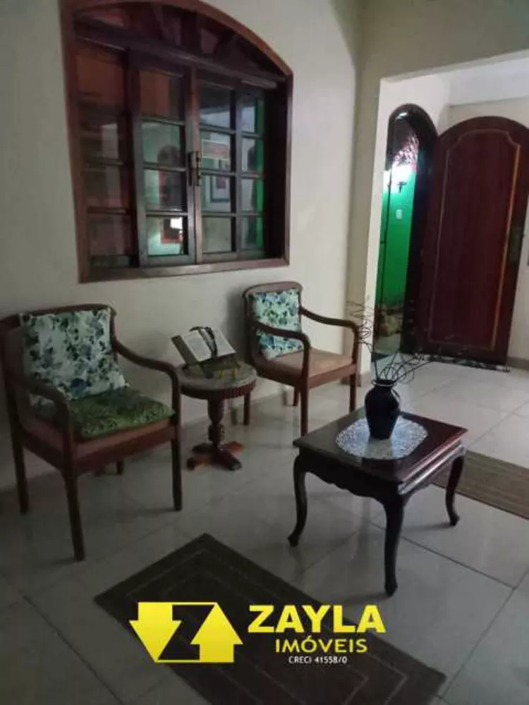 Casa, 4 quartos, 242 m² - Foto 3