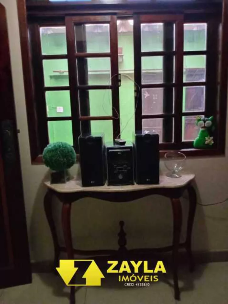 Casa, 4 quartos, 242 m² - Foto 4